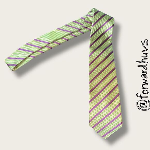 Holland & Sherry London 1836 Necktie – Timeless Luxury in 100% Silk - Picture 4 of 9